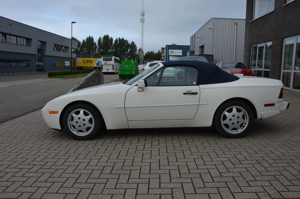 Porsche 944 C2 Cabrio Matchingnumbers first owner