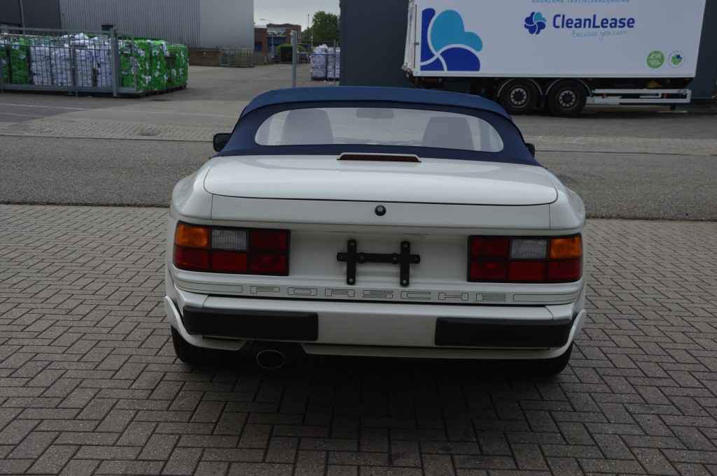 Porsche 944 C2 Cabrio Matchingnumbers first owner