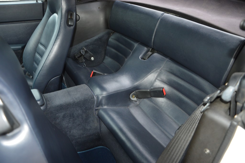 Porsche 944 C2 Cabrio Matchingnumbers first owner