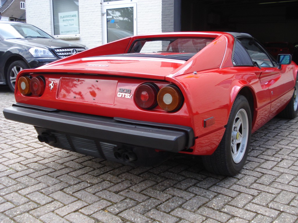 Ferrari 308 GTSI  matchingnumbers 1982